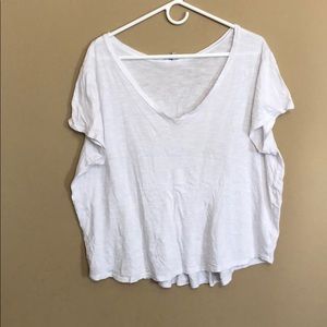 Charlotte Russe White V Neck tee Size Large